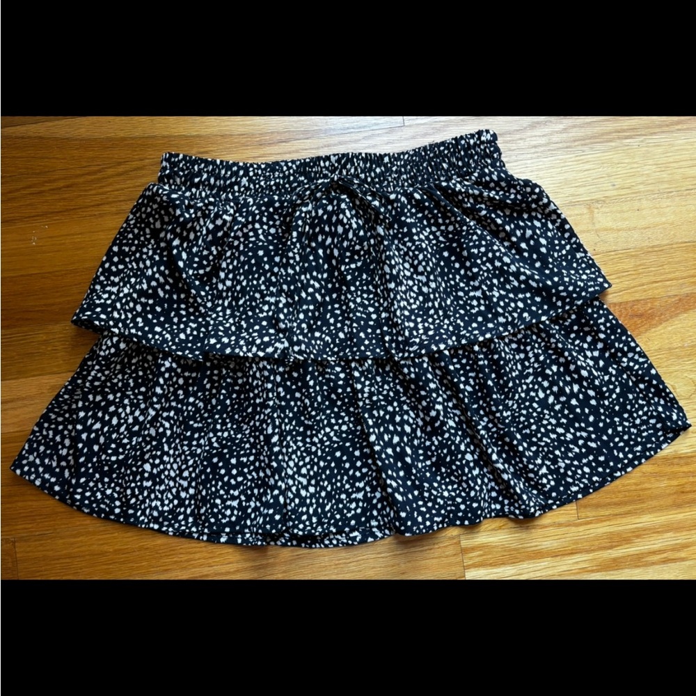 NEW⭐️with tags Francesca’s Black Animal Print Ruffle Skirt - UNISEX [XL]